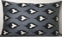 Ikat Pillow ( 40 X 60 Cm )