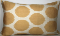 Ikat Pillow ( 40 X 60 Cm )