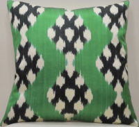 Ikat Pillow ( 40 X 40 Cm )