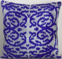 Velvet Pillow ( 40 X 40 Cm )