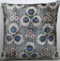 Velvet Pillow ( 50 X 50 Cm )