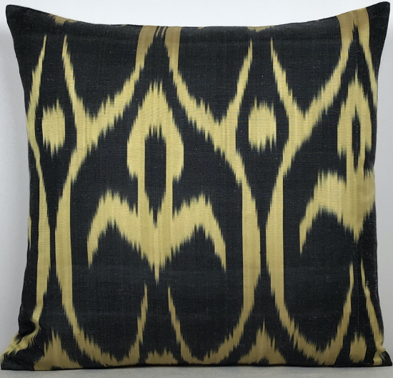 Ikat Pillow ( 40 X 40 Cm )