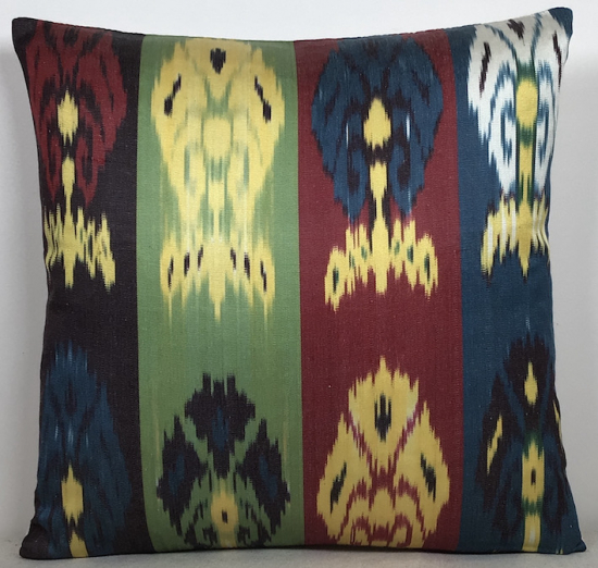 Ikat Pillow ( 40 X 40 Cm )