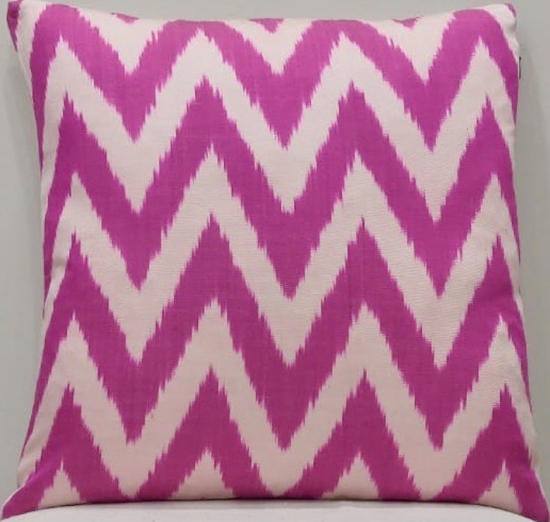 Ikat Pillow ( 40 X 40 Cm )