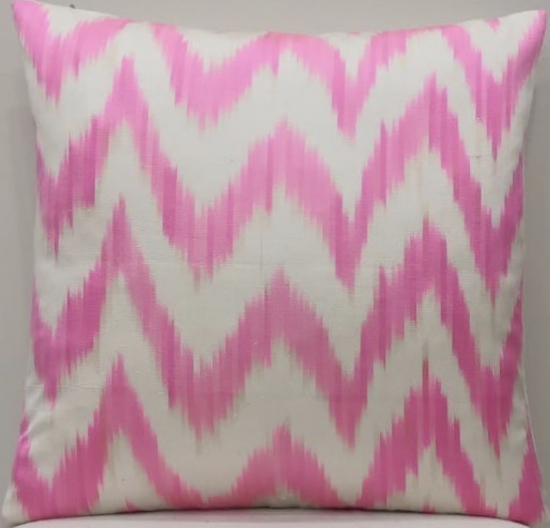 Ikat Pillow ( 40 X 40 Cm )