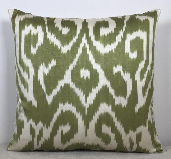 Ikat Pillow ( 40 X 40 Cm )