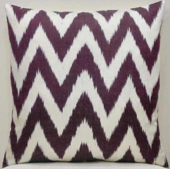 Ikat Pillow ( 40 X 40 Cm )