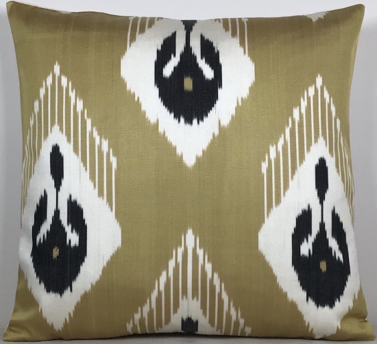 Ikat Pillow ( 40 X 40 Cm )