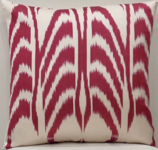 Ikat Pillow ( 40 X 40 Cm )