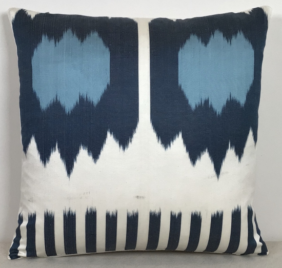 Ikat Pillow ( 40 X 40 Cm )