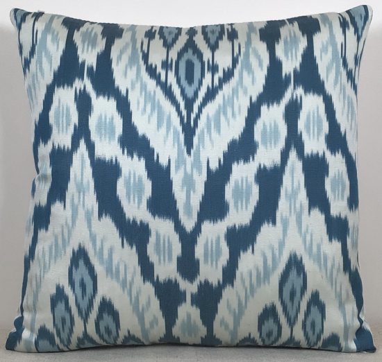 Ikat Pillow ( 40 X 40 Cm )