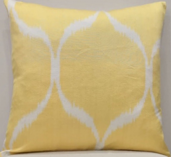 Ikat Pillow ( 40 X 40 Cm )