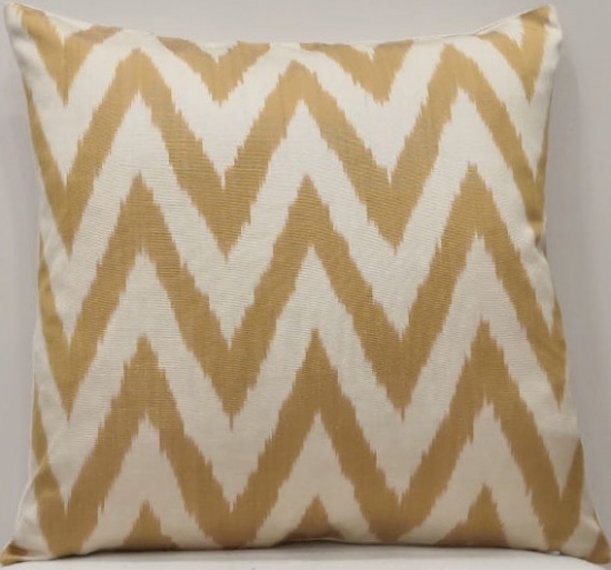 Ikat Pillow ( 40 X 40 Cm )