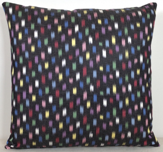 Ikat Pillow ( 40 X 40 Cm )