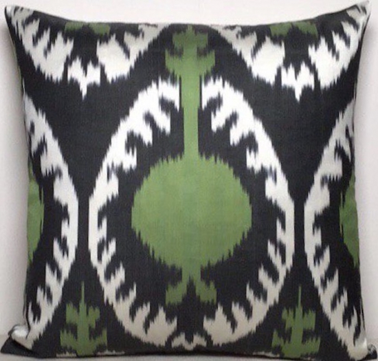 Ikat Pillow ( 40 X 40 Cm )