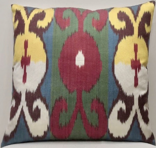 Ikat Pillow ( 40 X 40 Cm )