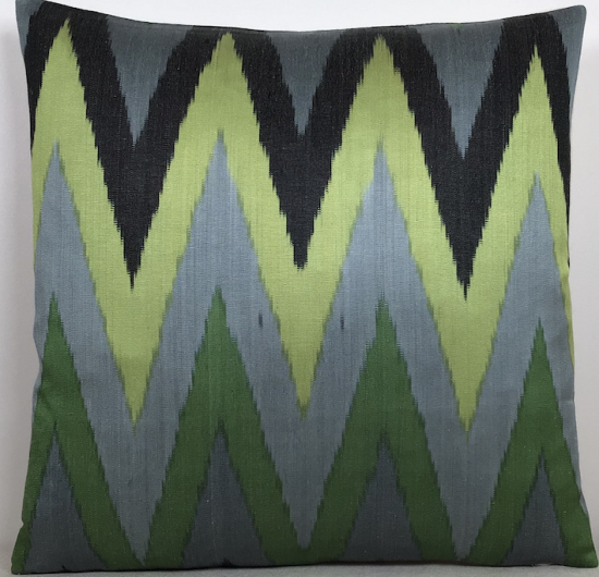 Ikat Pillow ( 40 X 40 Cm )