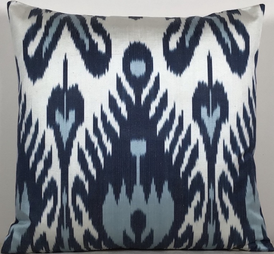 Ikat Pillow ( 40 X 40 Cm )