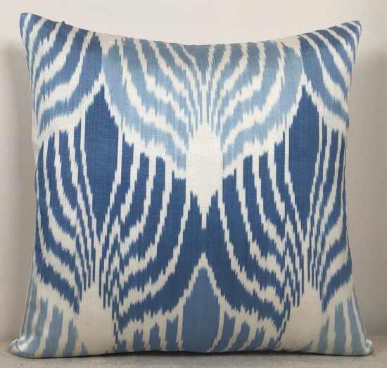 Ikat Pillow ( 40 X 40 Cm )