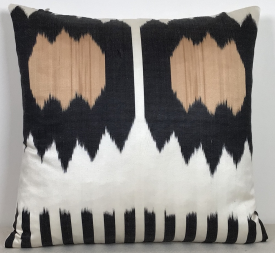 Ikat Pillow ( 40 X 40 Cm )