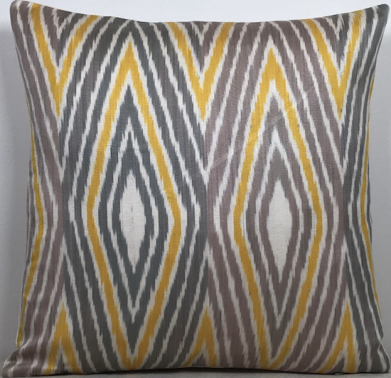 Ikat Pillow ( 40 X 40 Cm )