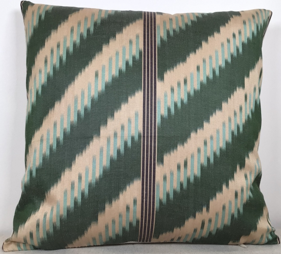 Ikat Pillow ( 40 X 40 Cm )