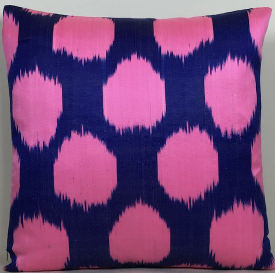 Ikat Pillow ( 40 X 40 Cm )