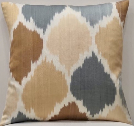 Ikat Pillow ( 40 X 40 Cm )