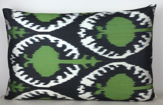 Ikat Pillow ( 40 X 60 Cm )