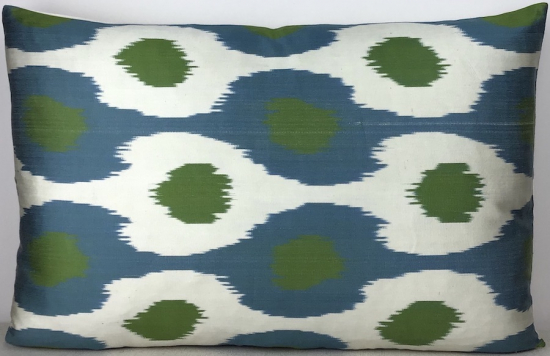 Ikat Pillow ( 40 X 60 Cm )