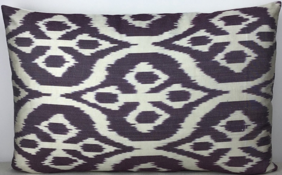 Ikat Pillow ( 40 X 60 Cm )