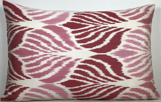 Ikat Pillow ( 40 X 60 Cm )