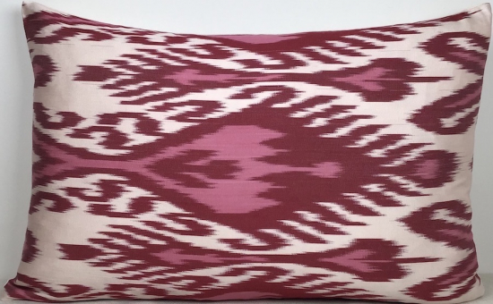 Ikat Pillow ( 40 X 60 Cm )