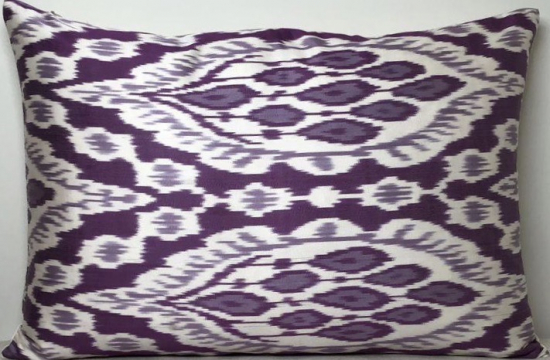 Ikat Pillow ( 40 X 60 Cm )