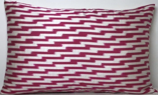 Ikat Pillow ( 40 X 60 Cm )