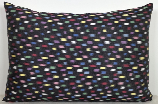 Ikat Pillow ( 40 X 60 Cm )