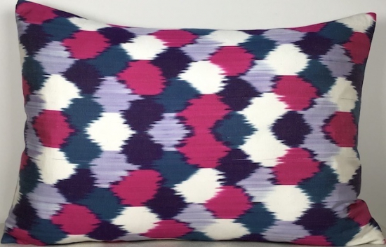 Ikat Pillow ( 40 X 60 Cm )