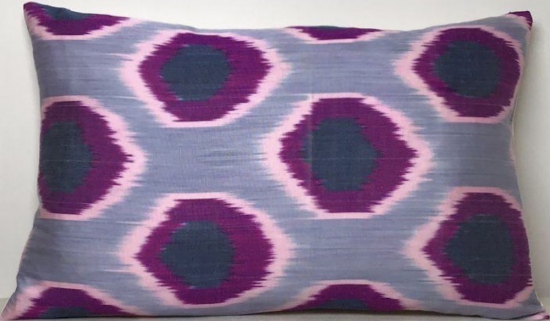 Ikat Pillow ( 40 X 60 Cm )