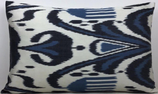 Ikat Pillow ( 40 X 60 Cm )