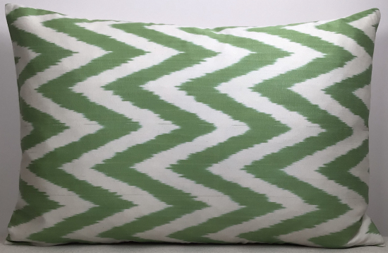 Ikat Pillow ( 40 X 60 Cm )