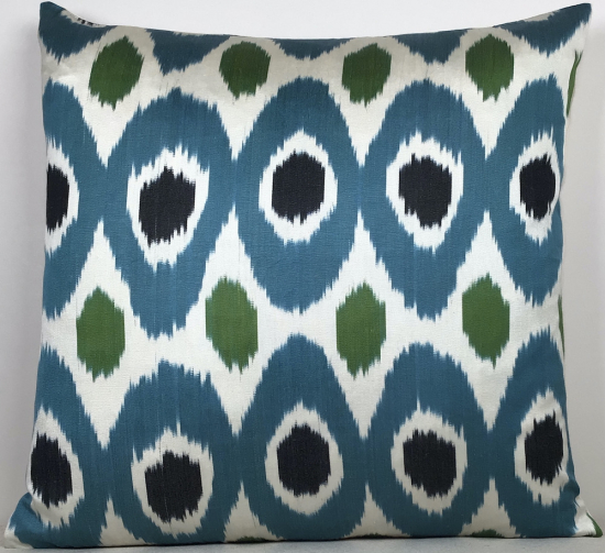 Ikat Pillow ( 50 X 50 Cm )