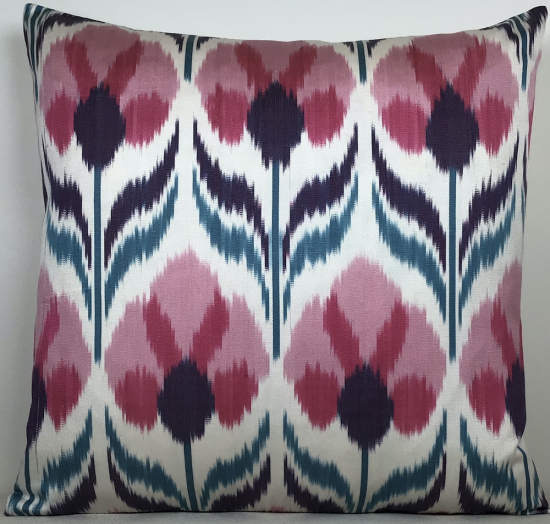 Ikat Pillow ( 50 X 50 Cm )