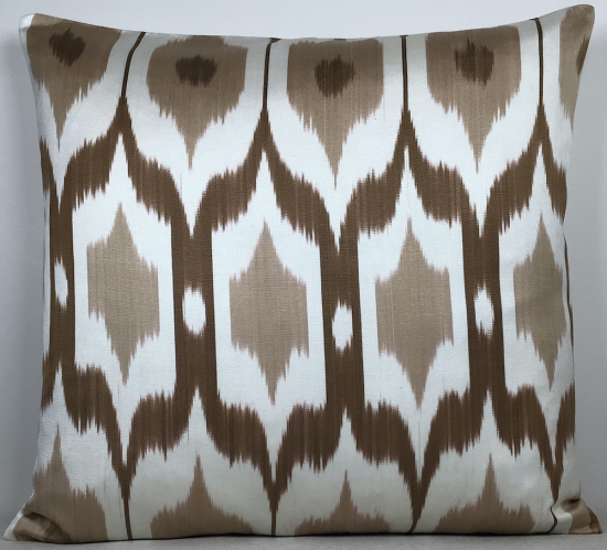 Ikat Pillow ( 50 X 50 Cm )