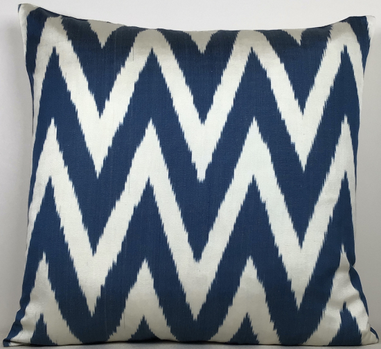 Ikat Pillow ( 50 X 50 Cm )