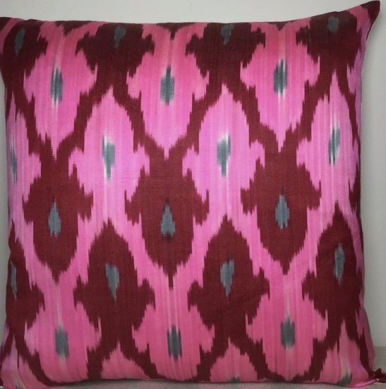 Ikat Pillow ( 50 X 50 Cm )
