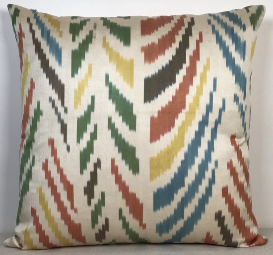 Ikat Pillow ( 50 X 50 Cm )