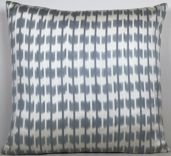 Ikat Pillow ( 50 X 50 Cm )