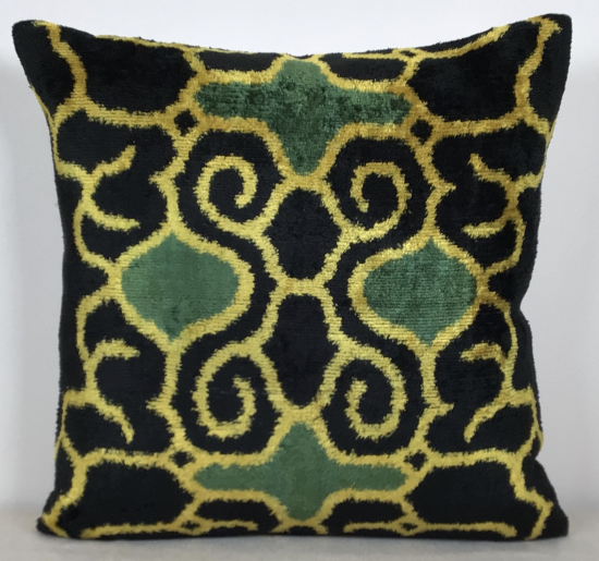 Velvet Pillow ( 40 X 40 Cm )