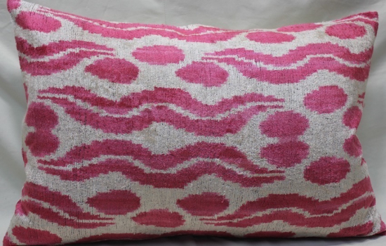 Velvet Pillow ( 40 X 60 Cm )