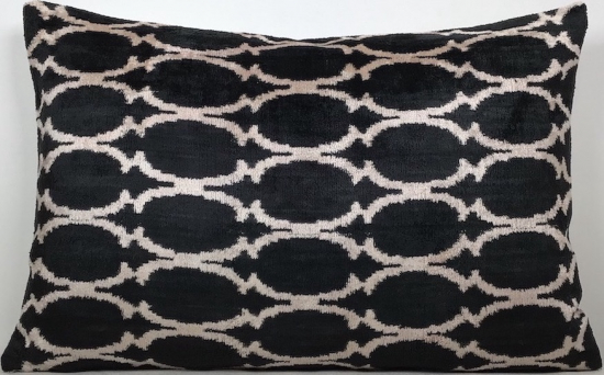 Velvet Pillow ( 40 X 60 Cm )